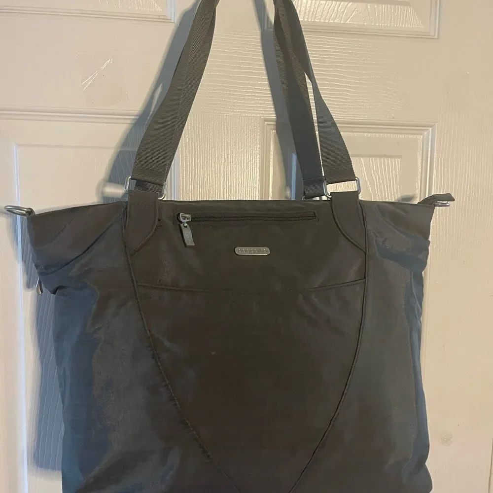 Baggallini avenue nylon